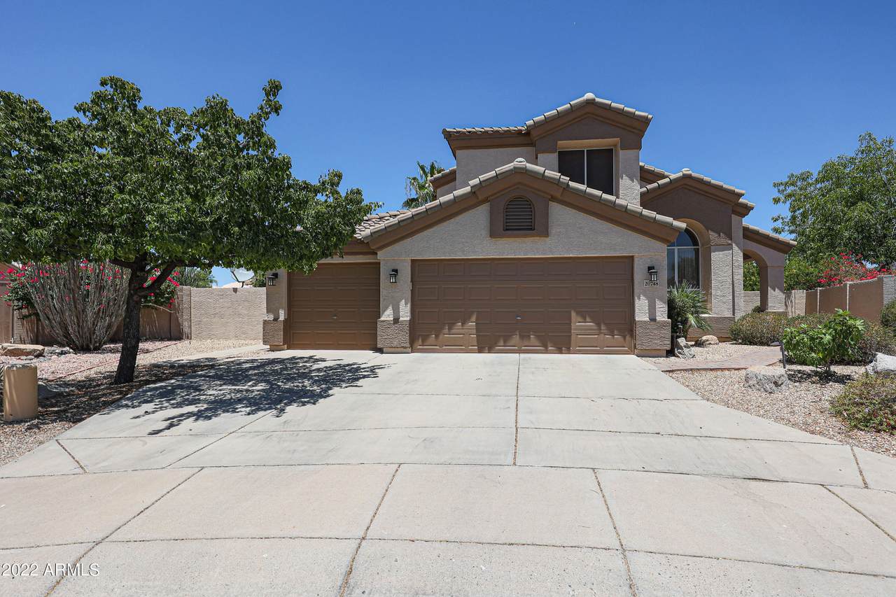 20748 62ND Avenue - Photo 1