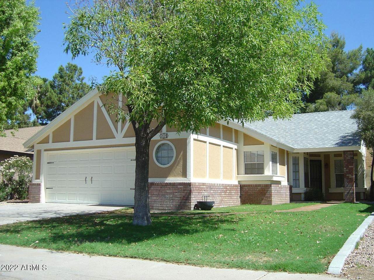 3838 Everett Drive - Photo 1