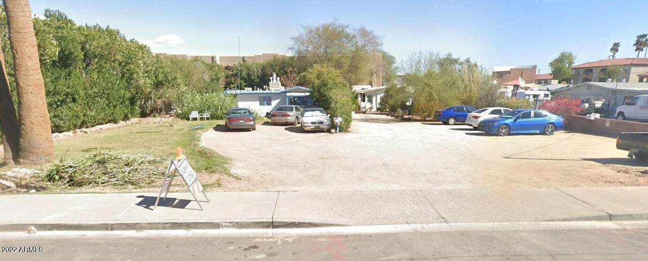 3041 70TH Street - Photo 1