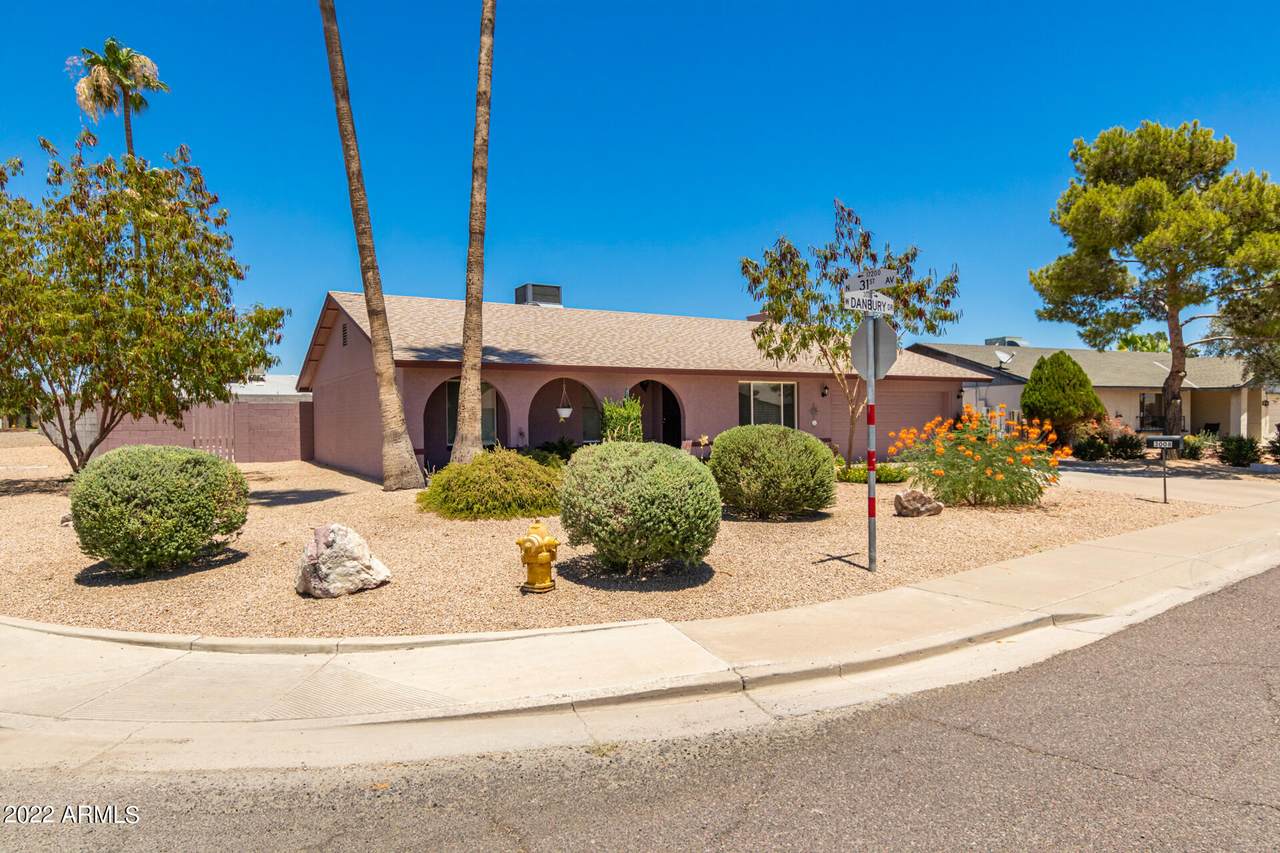 3008 Danbury Drive - Photo 1