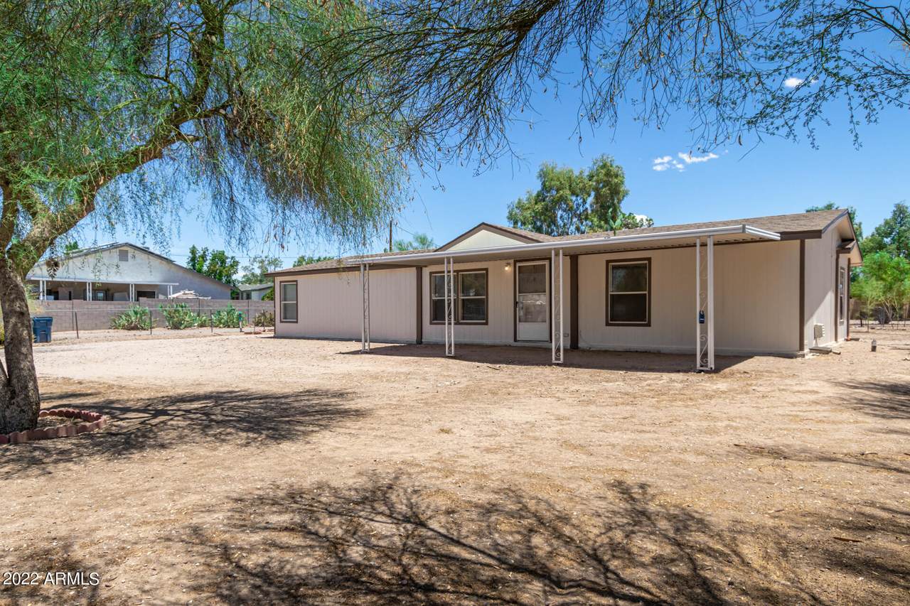 1175 Cedar Drive - Photo 1