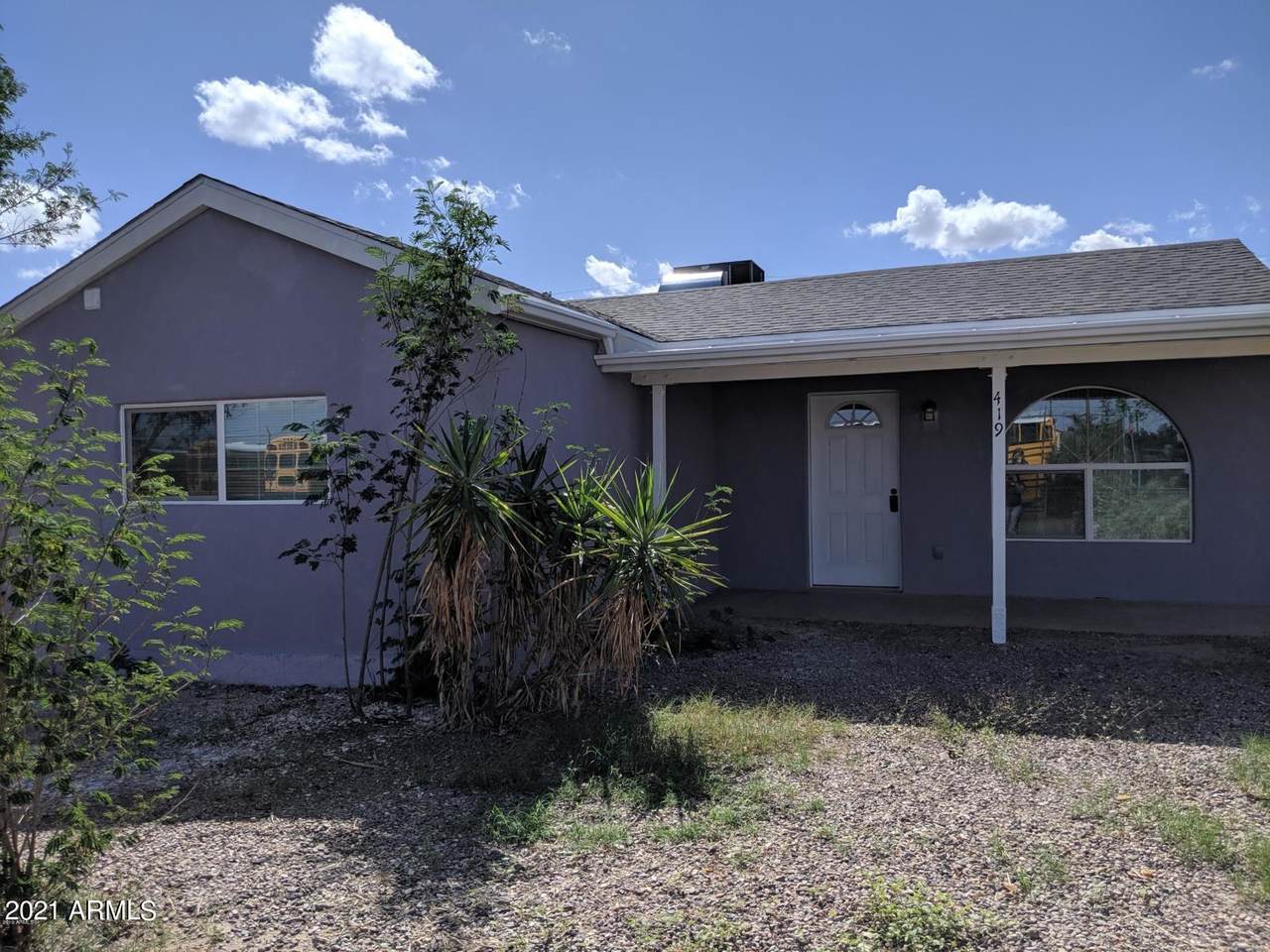 419 10TH Street - Photo 1