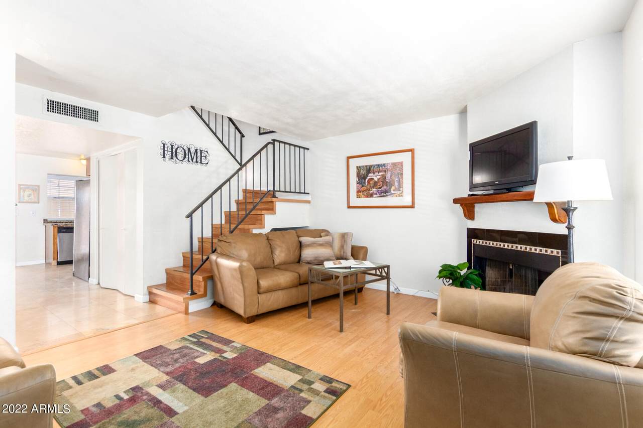 4601 102ND Avenue - Photo 1