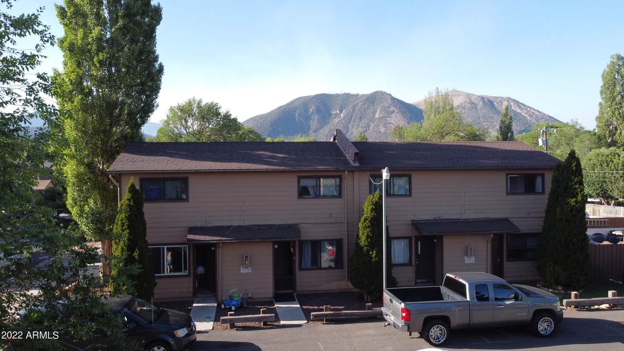 1600 Center Street - Photo 1