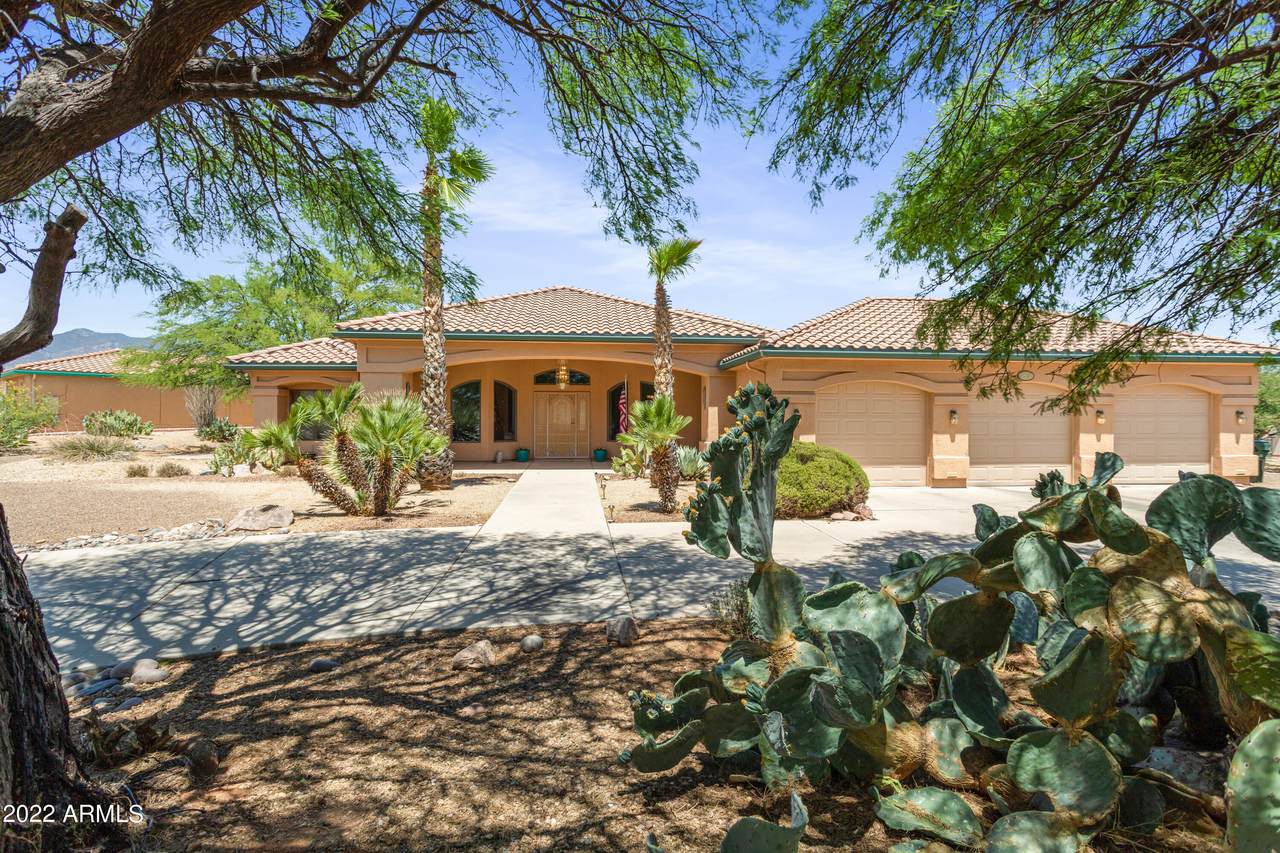 2590 Cherry Hills Drive - Photo 1