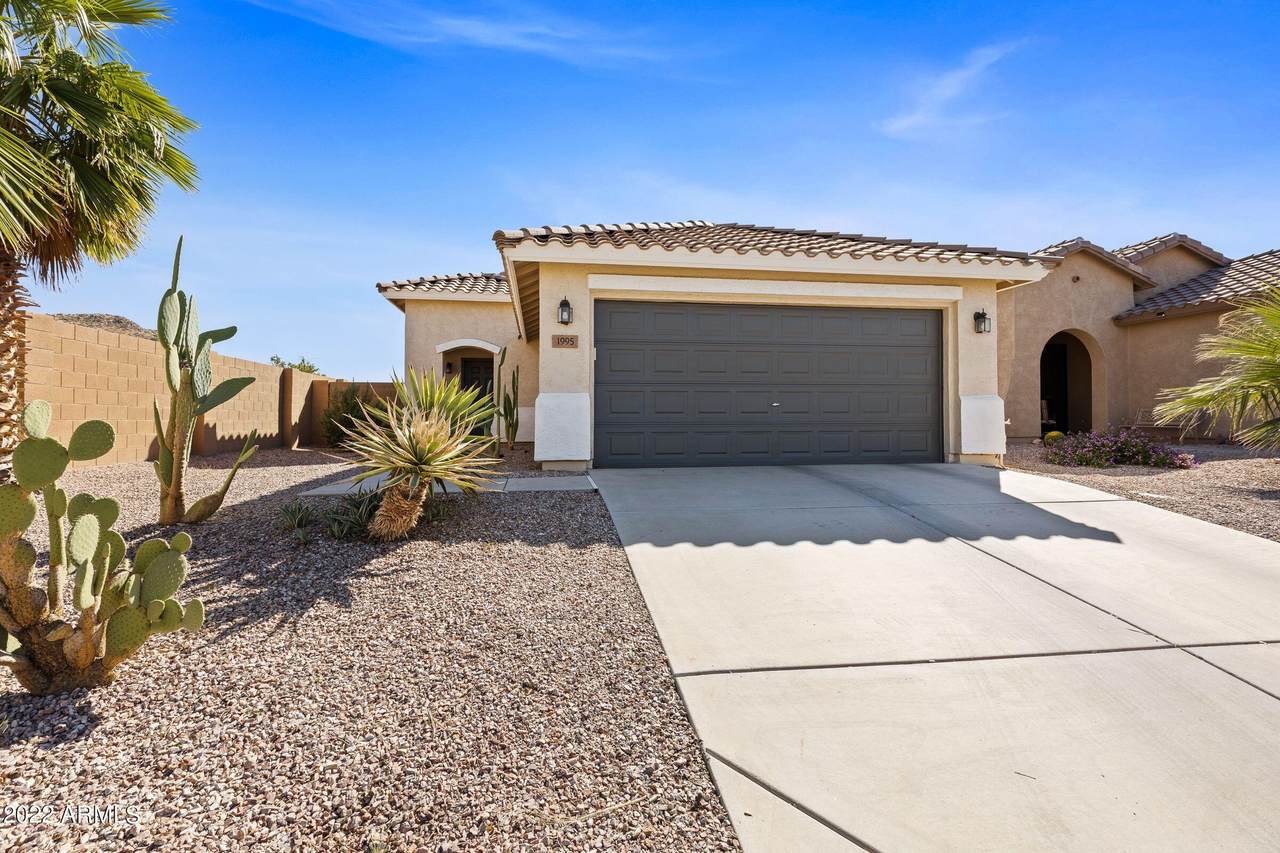 1995 Kristina Avenue - Photo 1