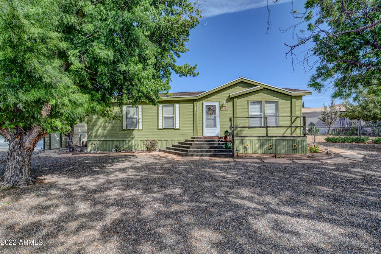 18451 Henley Avenue - Photo 1