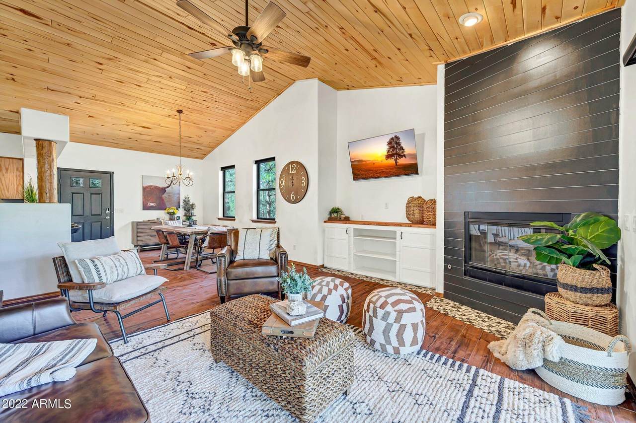 3081 Lodgepole Lane - Photo 1