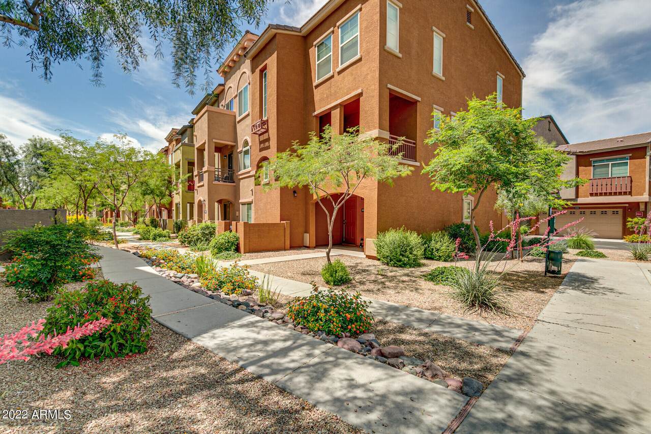 2150 Alameda Road - Photo 1