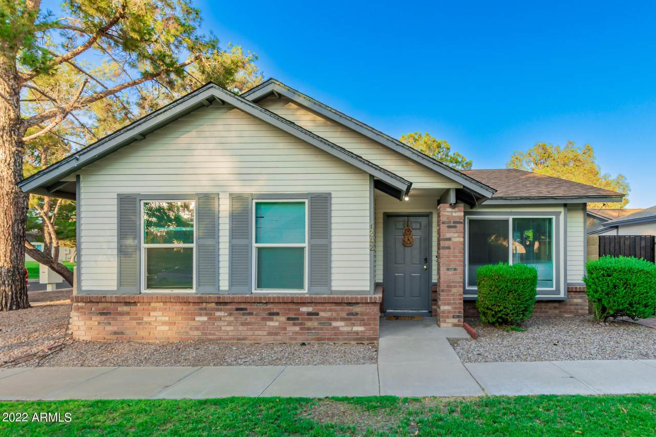 5135 Evergreen Street - Photo 1