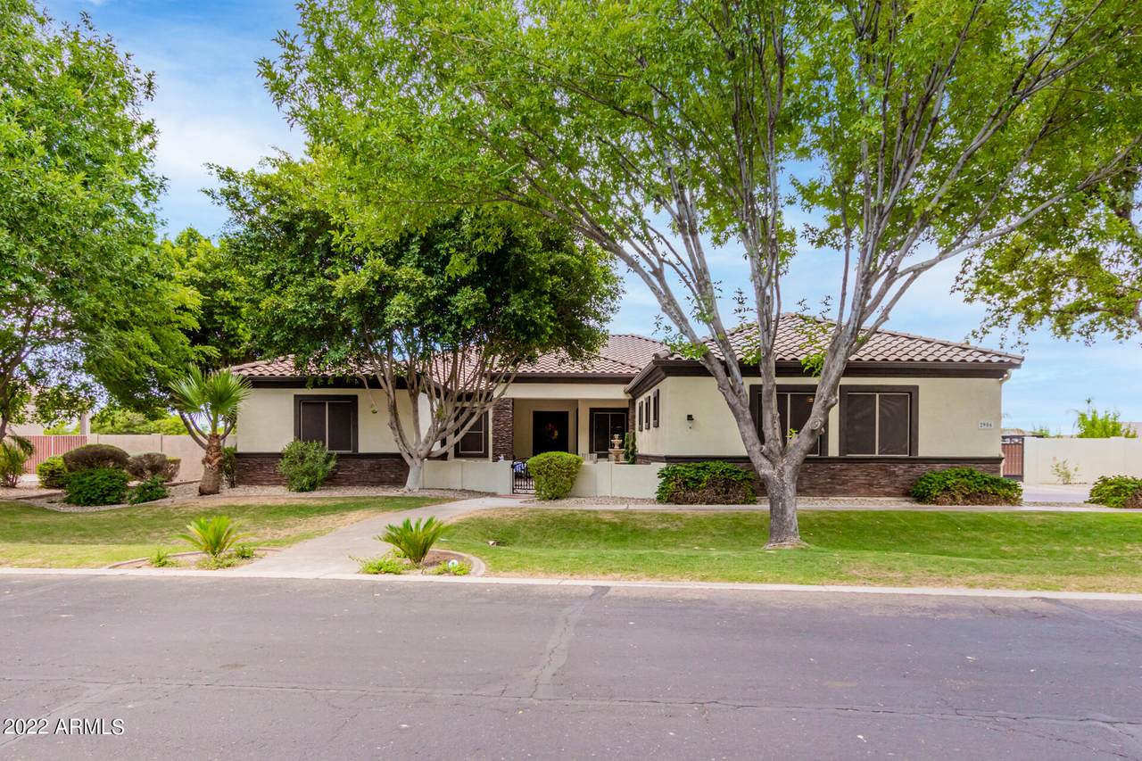 2906 Gary Way - Photo 1