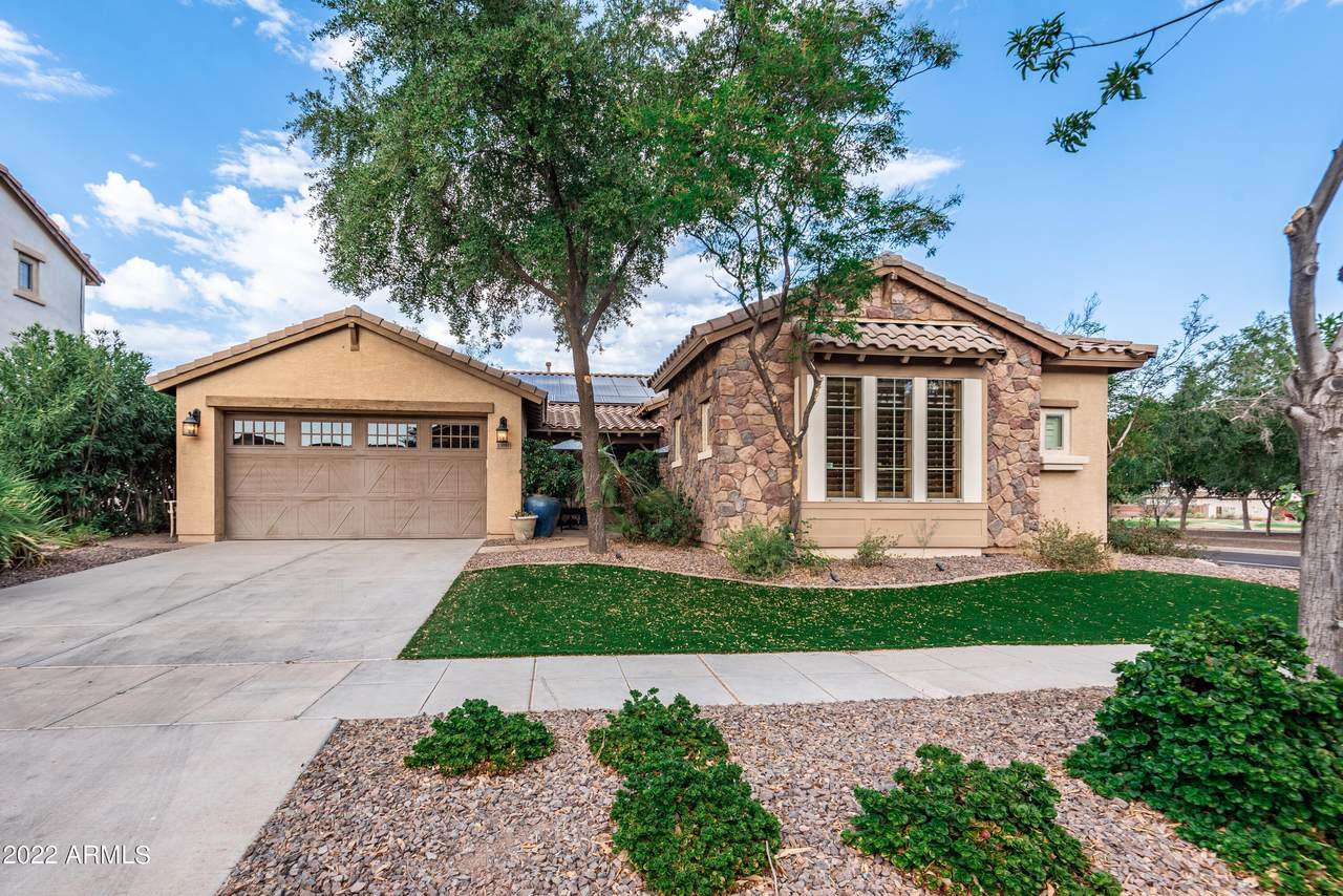 13117 153RD Avenue - Photo 1
