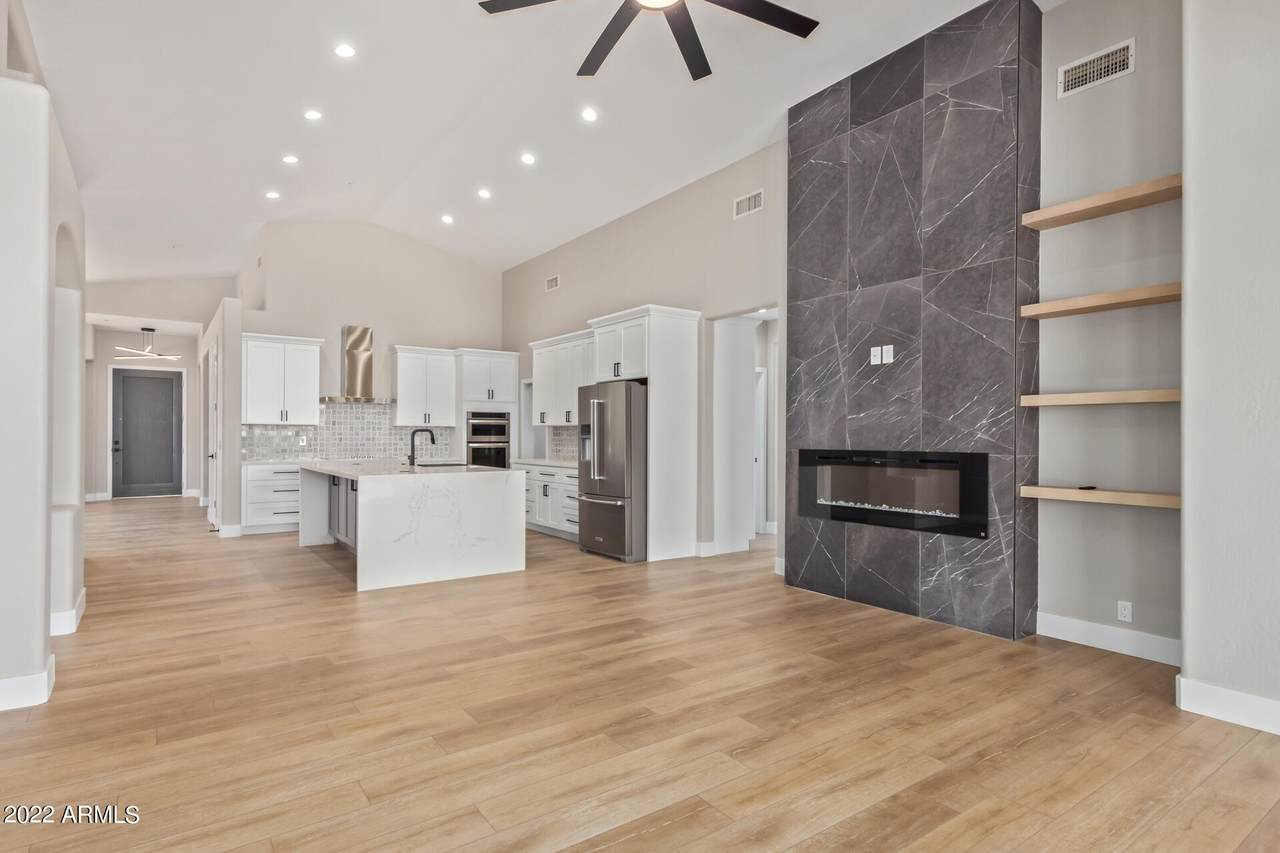 10262 Jasmine Drive - Photo 1