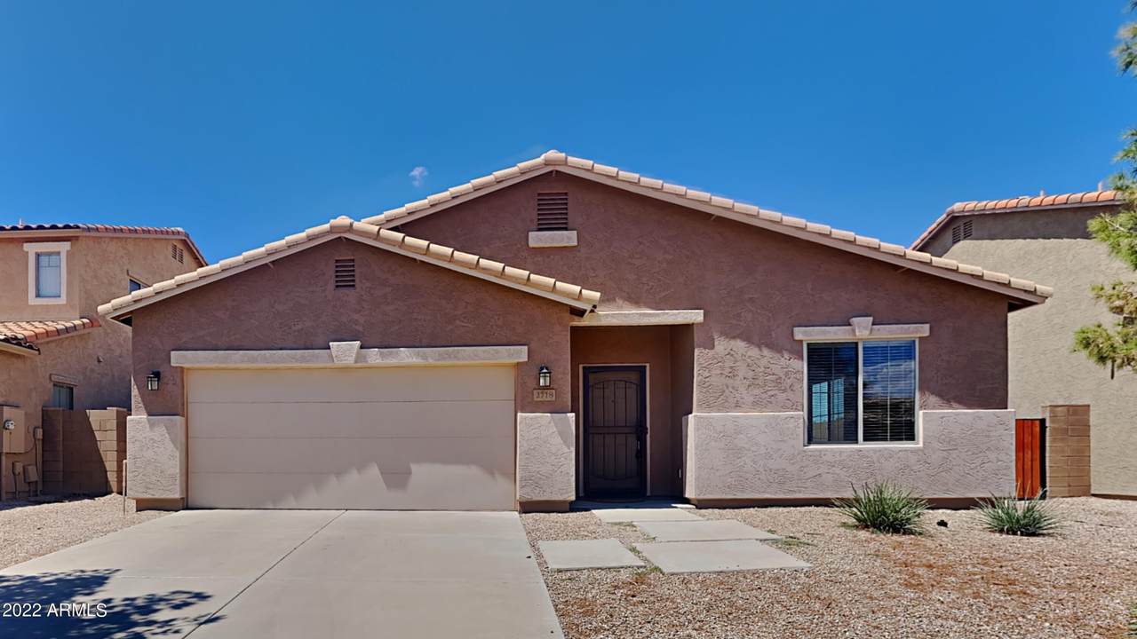 2718 Mila Way - Photo 1