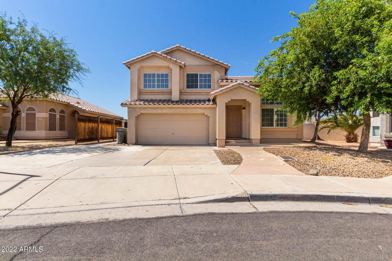11049 Augusta Avenue - Photo 1