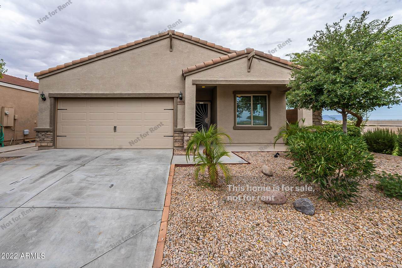 19576 Salerno Circle - Photo 1