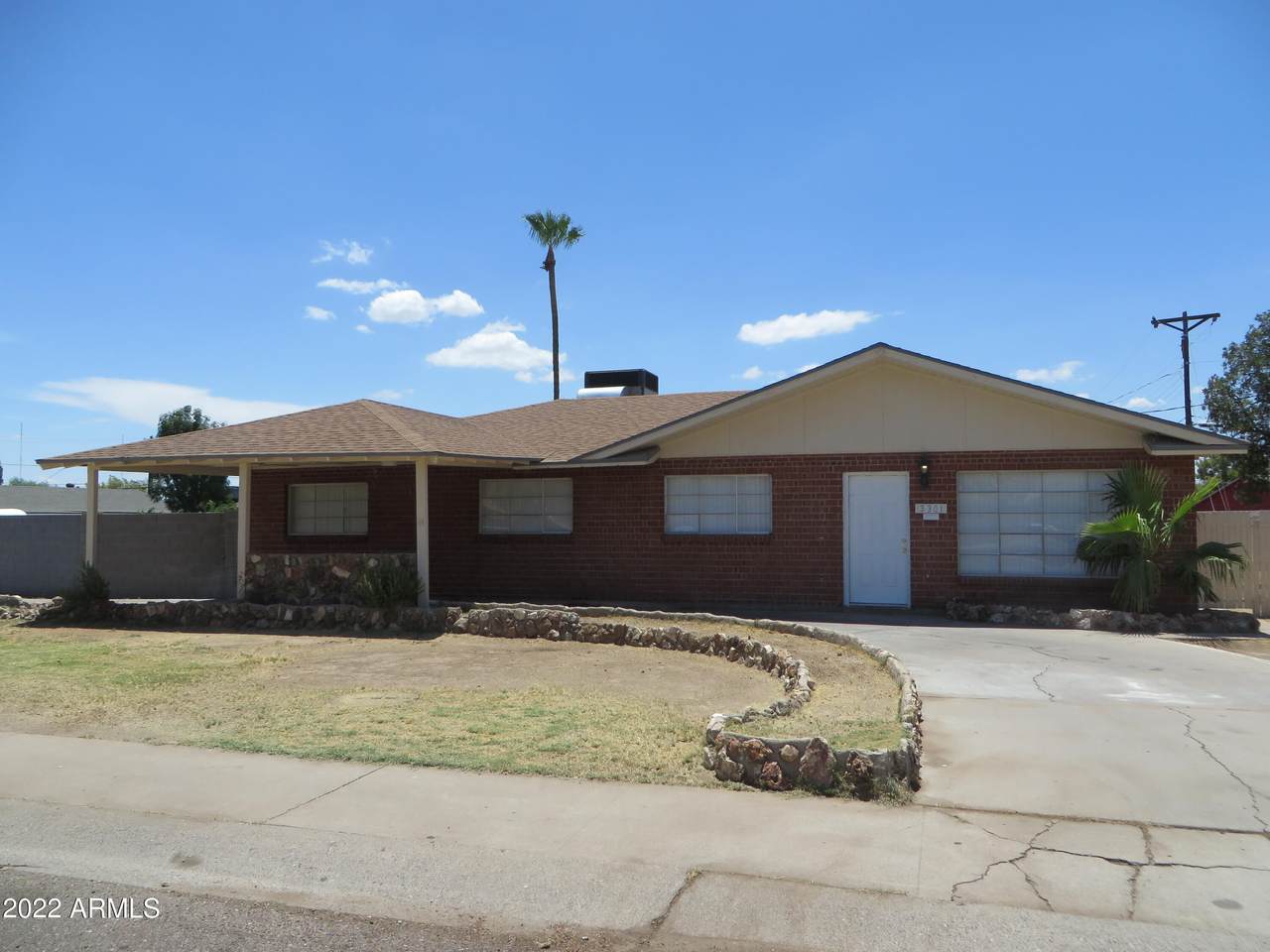 3301 Glendale Avenue - Photo 1