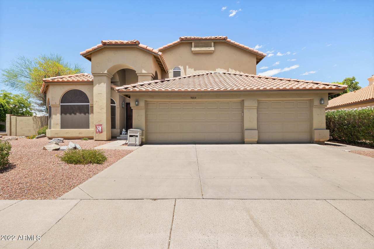 9004 Pershing Avenue - Photo 1