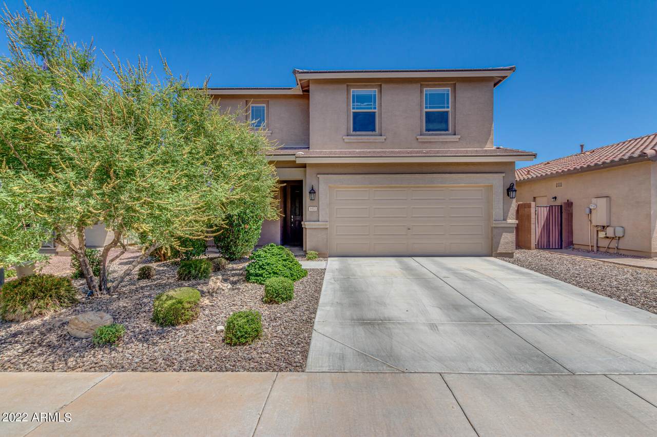 1472 Hoptree Avenue - Photo 1