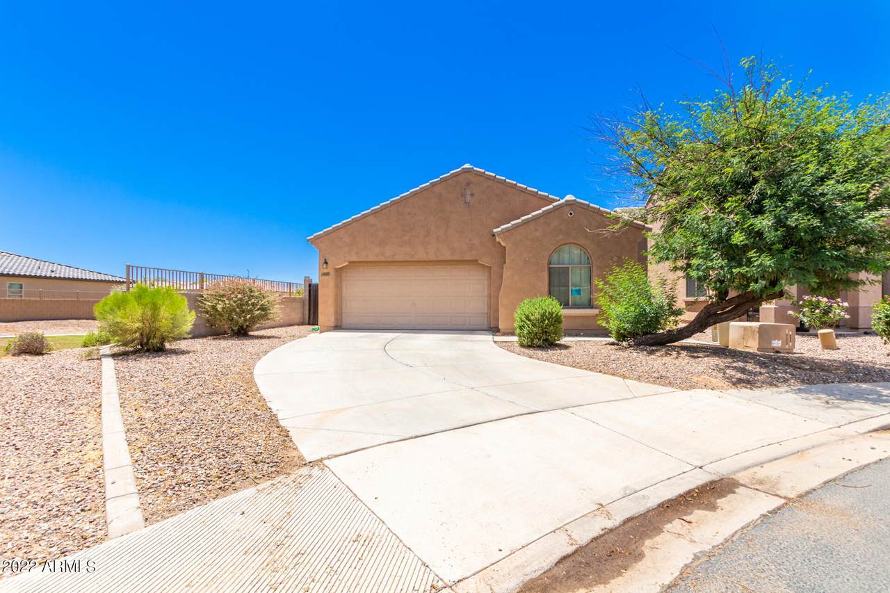1003 Kachina Drive - Photo 1