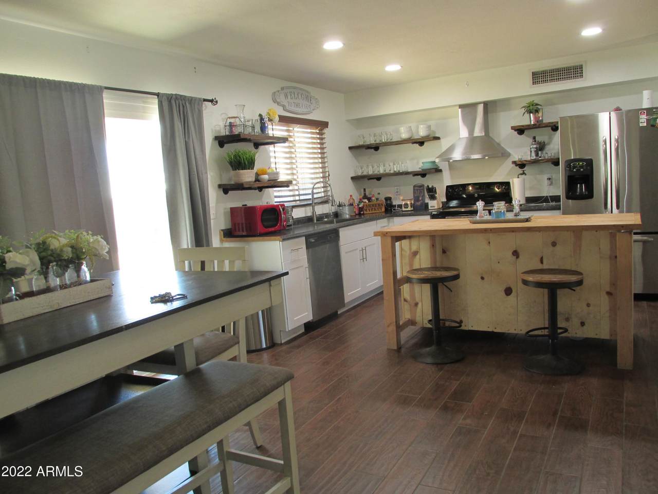 2515 Boston Street - Photo 1