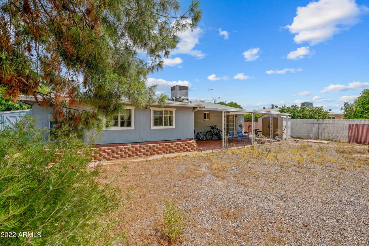 5521 Dallas Street - Photo 1