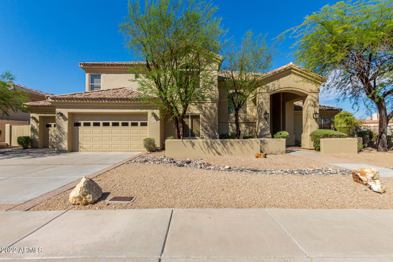 13635 32ND Street - Photo 1