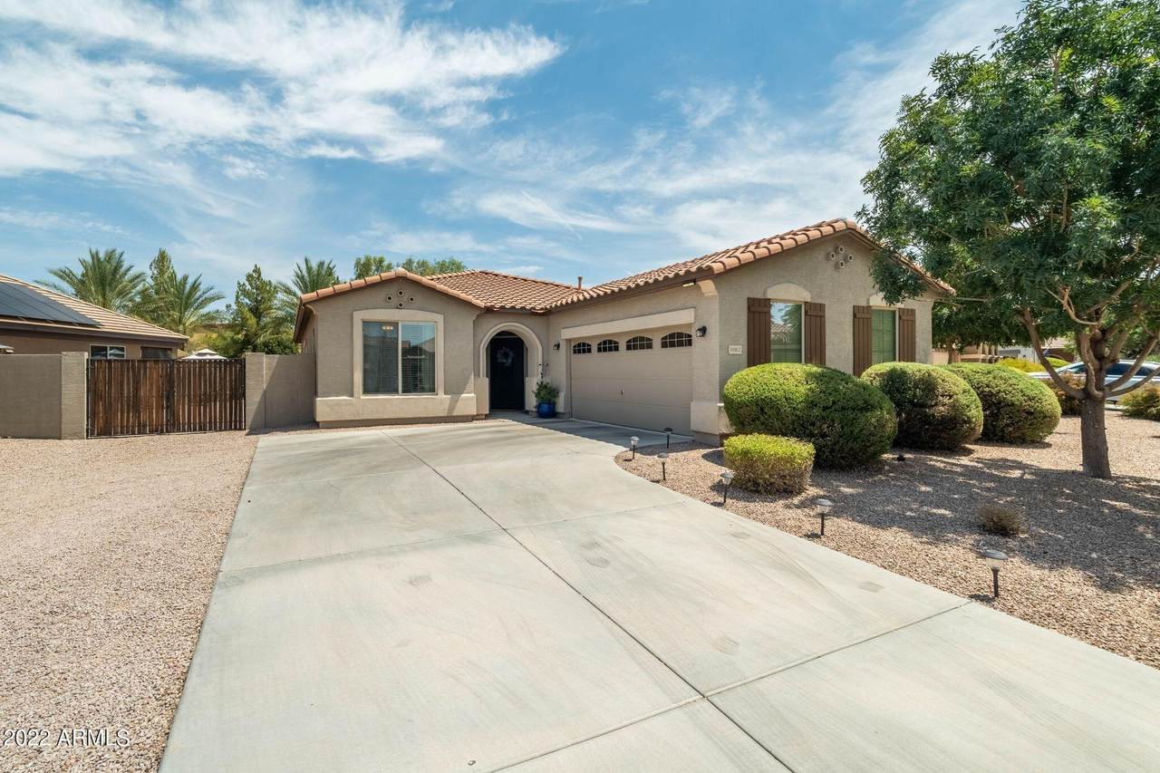 3062 Ridgewood Lane - Photo 1