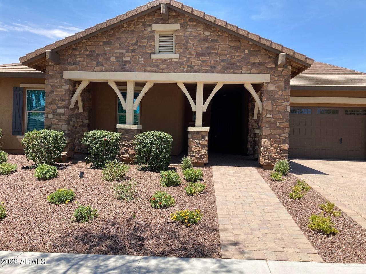 2628 Acacia Way - Photo 1