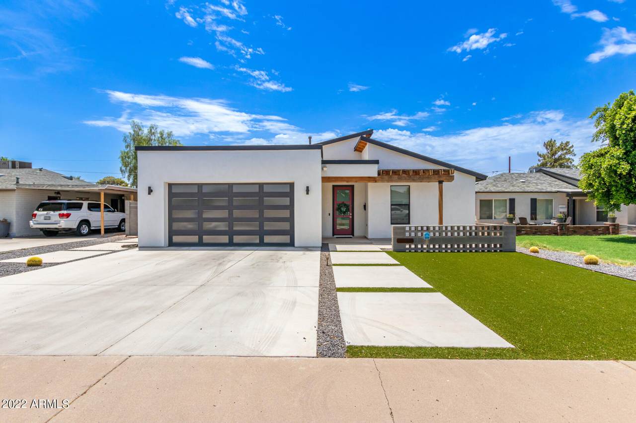 1831 Montecito Avenue - Photo 1