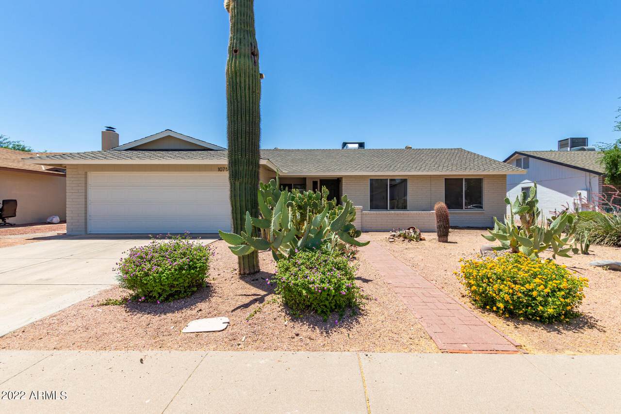 10755 Hope Drive - Photo 1