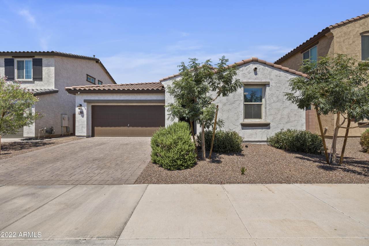 7032 84TH Avenue - Photo 1