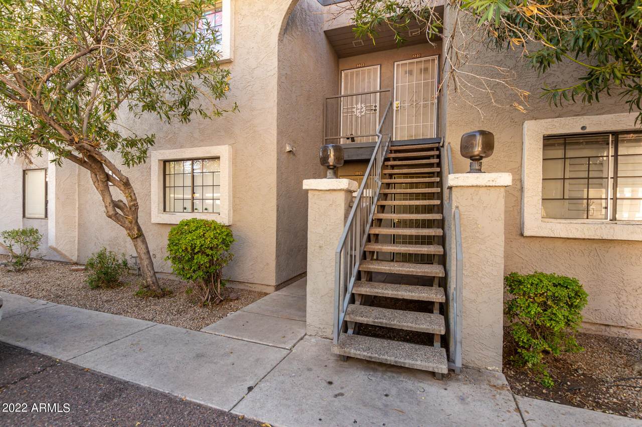 15402 28TH Street - Photo 1