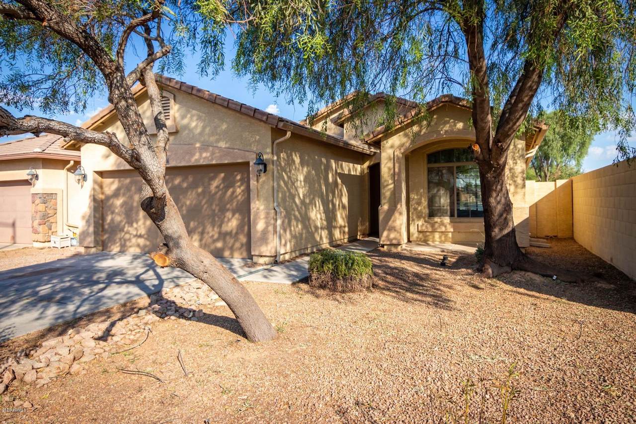 45028 Windrose Drive - Photo 1
