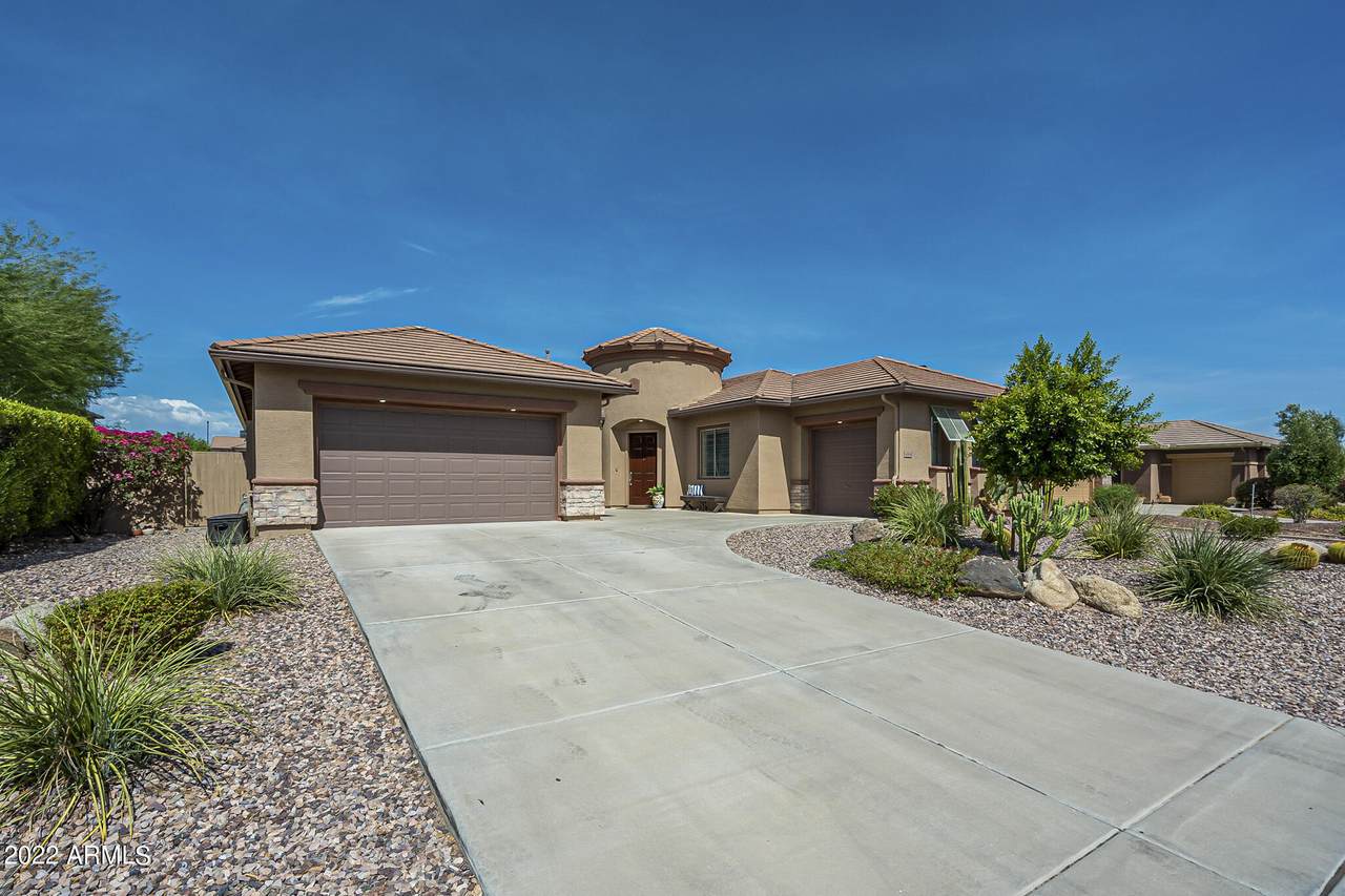 4814 Carpenter Drive - Photo 1