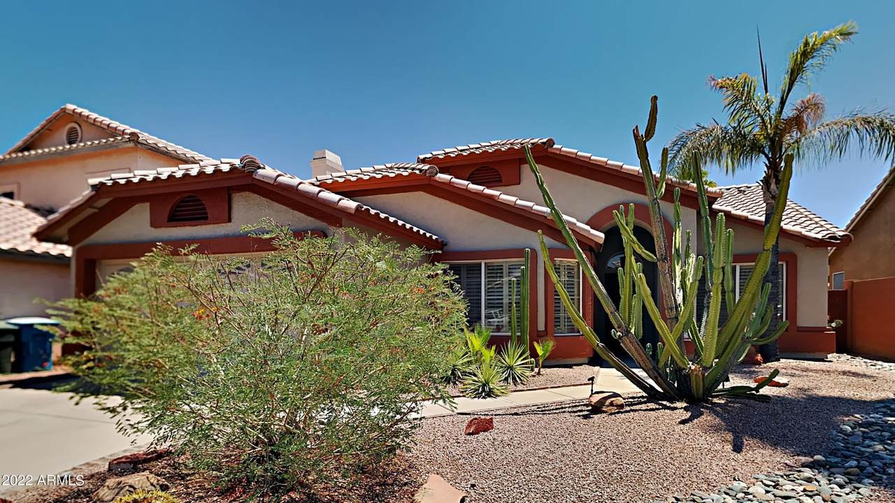 2527 Taro Lane - Photo 1