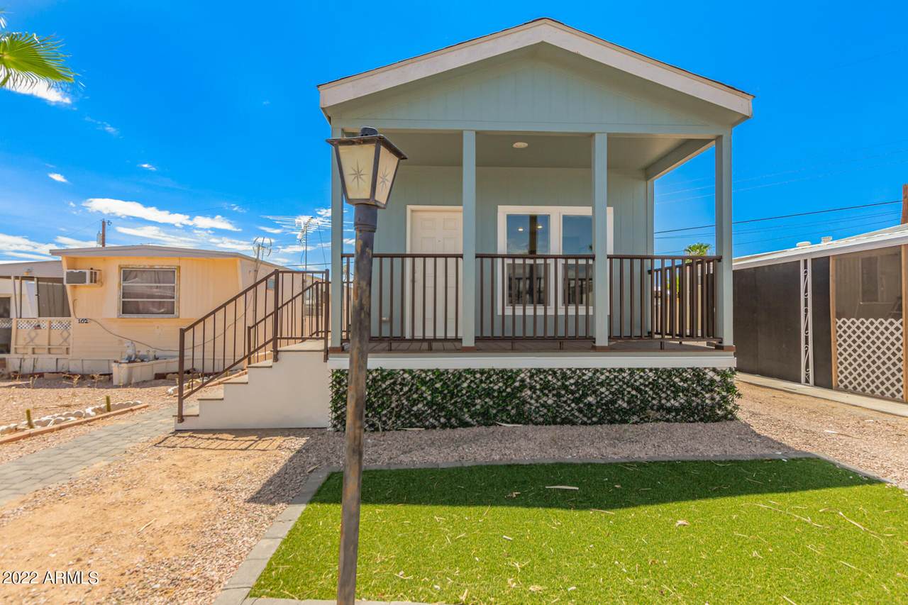 9421 Main Street - Photo 1