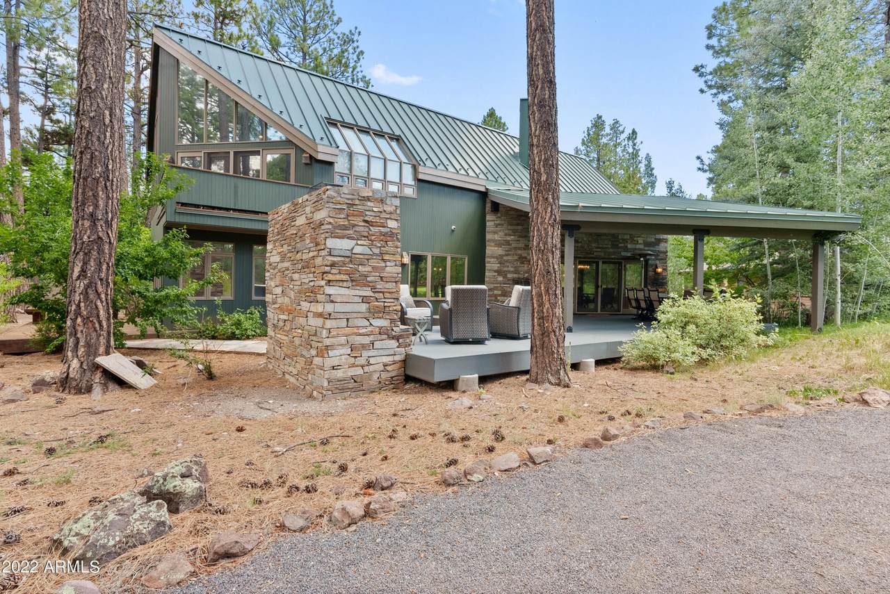 2140 Amiel Whipple - Photo 1