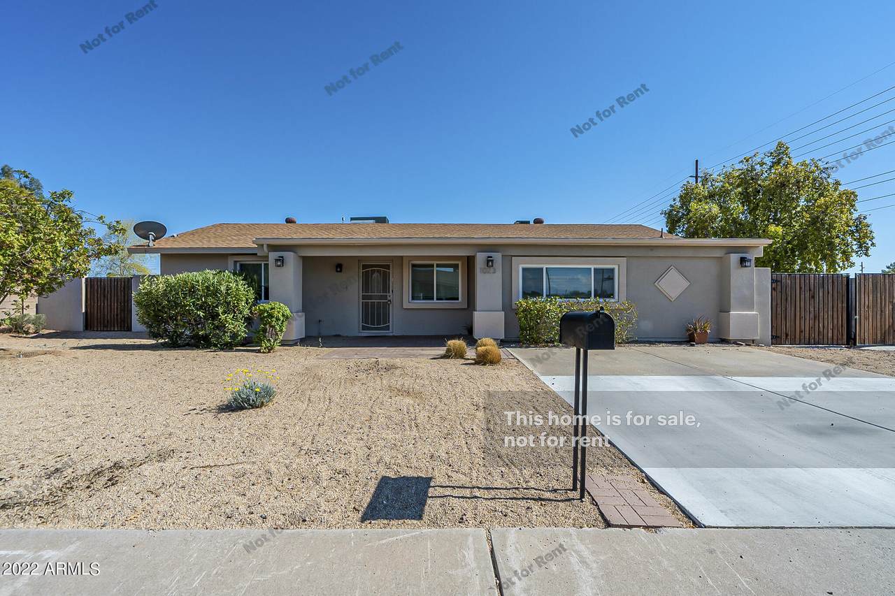 1023 Charleston Avenue - Photo 1