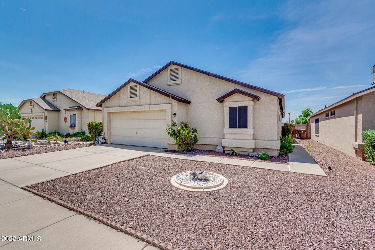 10931 Ruth Avenue - Photo 1