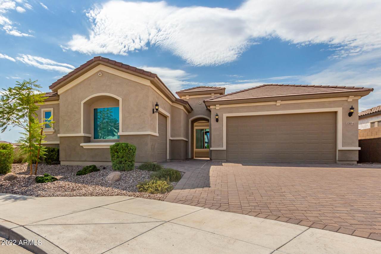 22814 98Th Drive - Photo 1