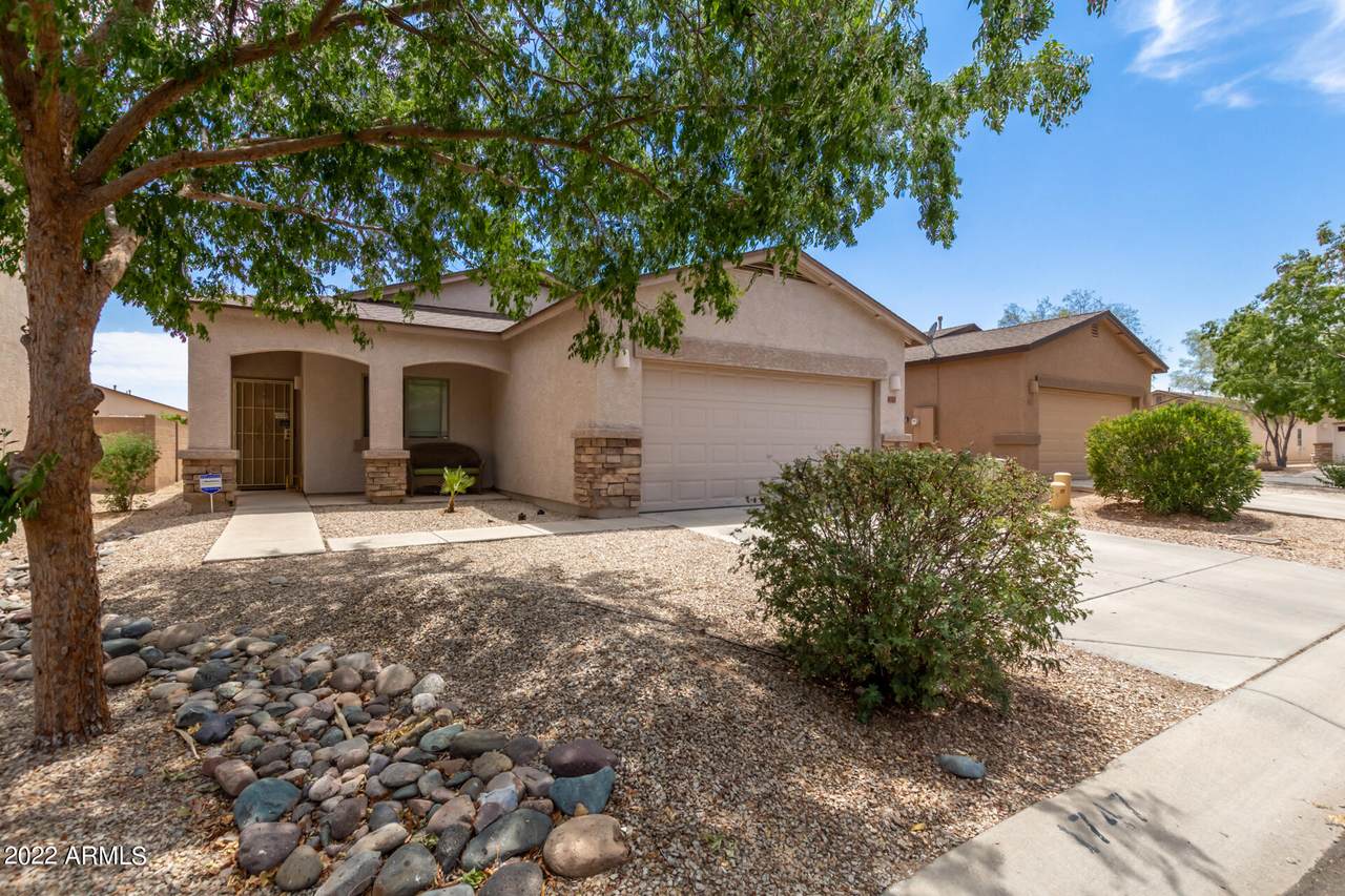 1747 Silversmith Trail - Photo 1