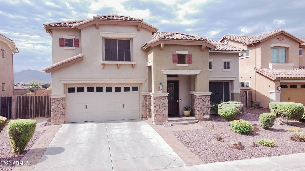 2727 Blue Spruce Lane - Photo 1