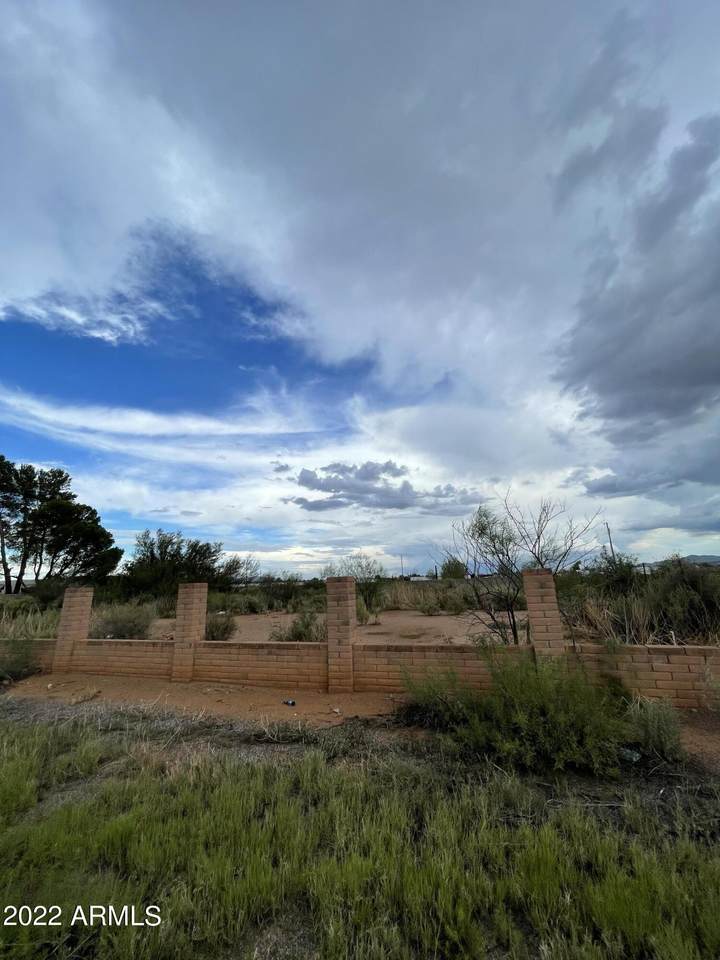 2439 Fairview Street - Photo 1