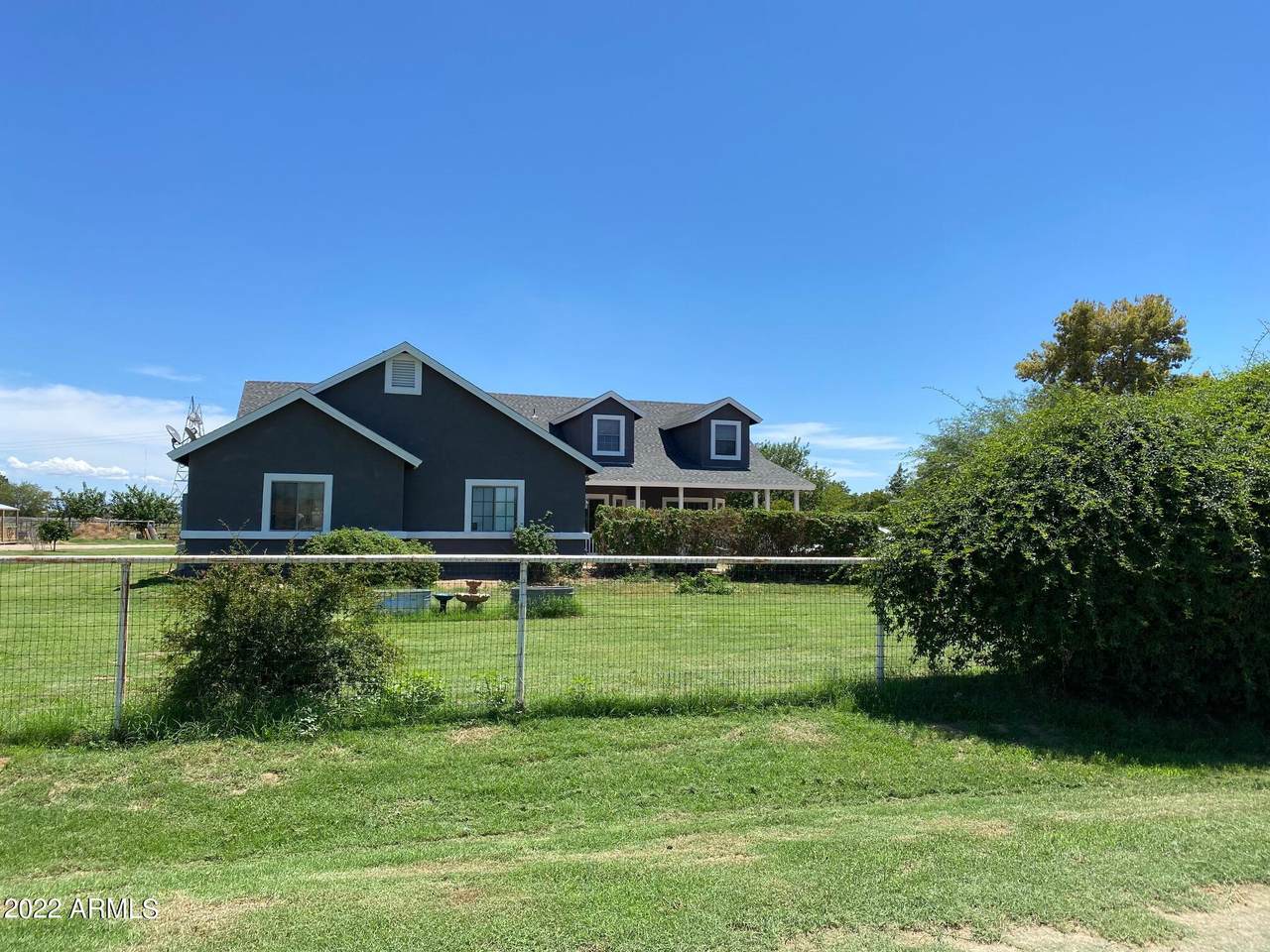 39995 Prince Avenue - Photo 1