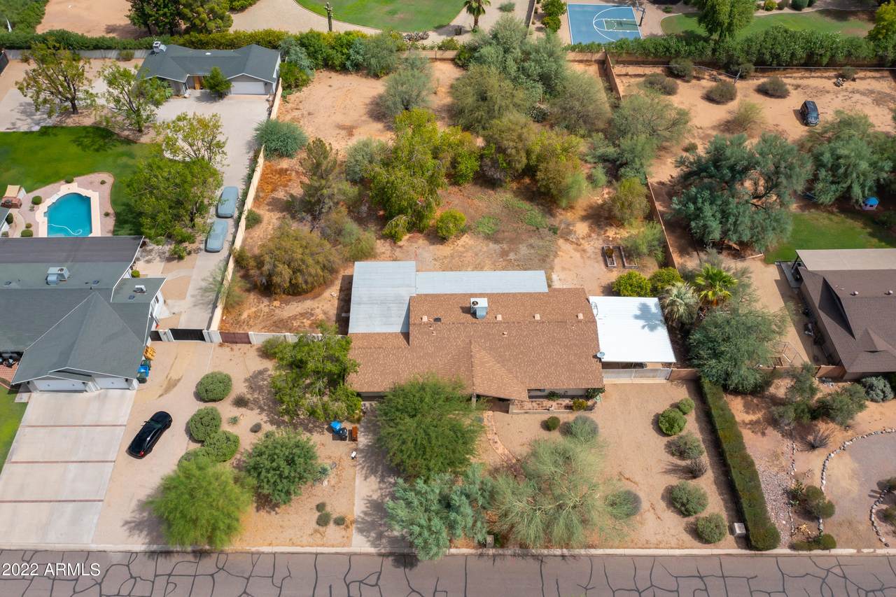 6032 Desert Cove Avenue - Photo 1
