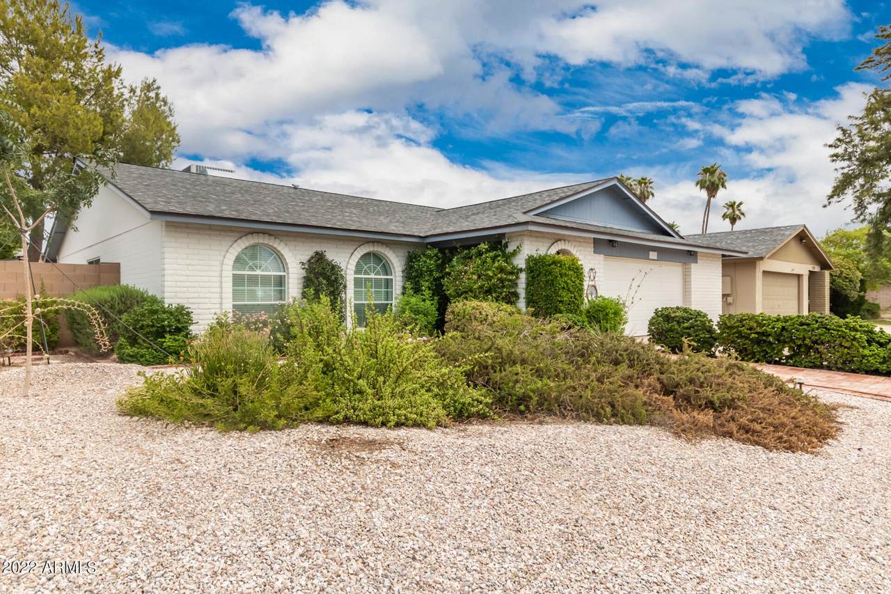 1034 Peralta Avenue - Photo 1