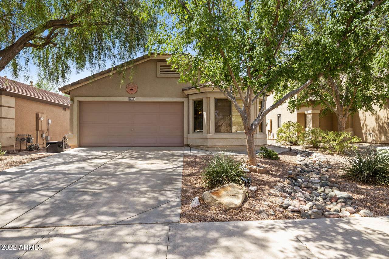 42419 Sunland Drive - Photo 1