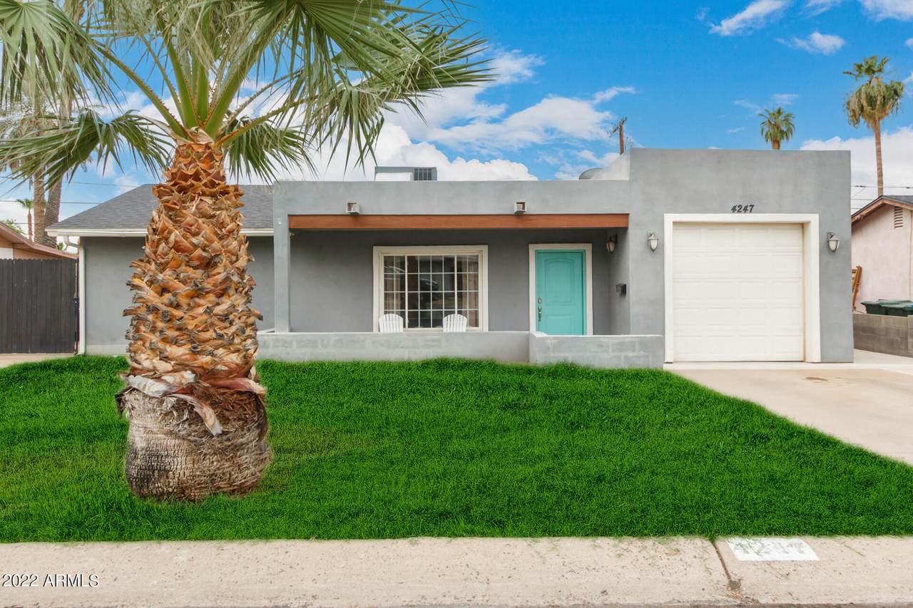 4247 Roma Avenue - Photo 1