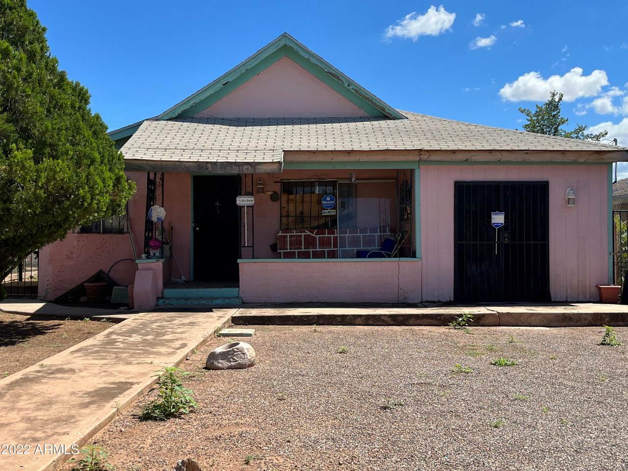 813 14th Street - Photo 1
